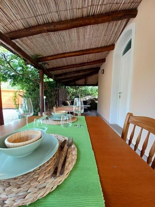 Suite Mirialveda San Pantaleo Esterno foto